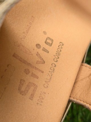 Sandalias Silvio Talla 36 Beige/Dorado