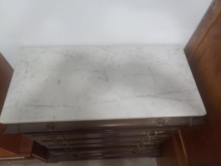 Cómoda antigua de madera con mármol Mueble cajones