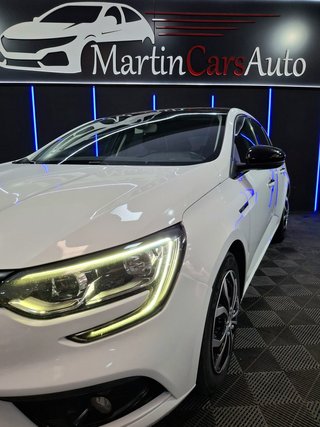 RENAULT MEGANE IV Hatchback 1.5 Blue dCi