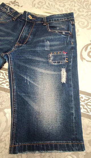 Jeans Cortos Desgastados Talla 38