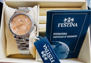 Reloj Festina Dorado y Plateado con Cristales