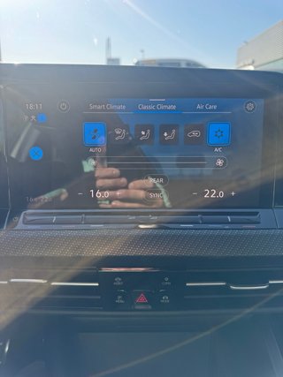 VW Golf R-Line 2.0TDi 150cv automatico