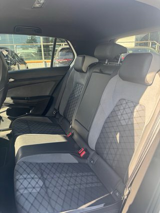 VW Golf R-Line 2.0TDi 150cv automatico