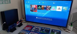 PS4 (Playstation 4) Nera