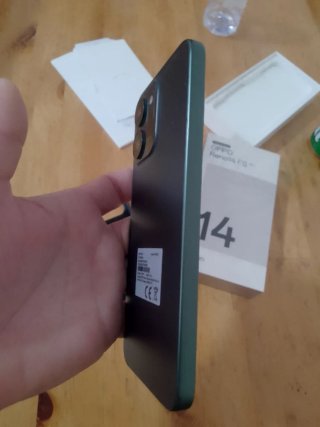 Teléfono Móvil Negro y Verde
