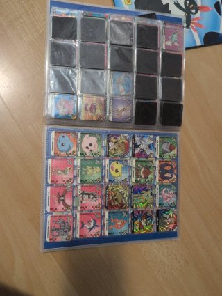 Álbum Pokémon Johto Staks medio completo