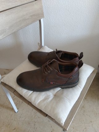 Scarpe eleganti marroni