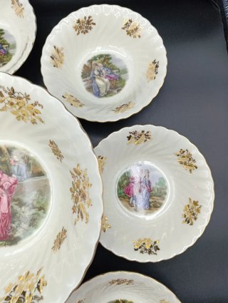 Juego de porcelana Sosafils con detalles dorados