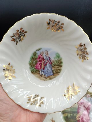 Juego de porcelana Sosafils con detalles dorados