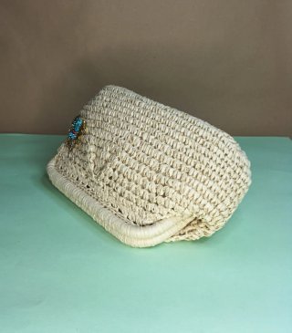 Bolso Clutch Rafia Artesanal con Broche Joya