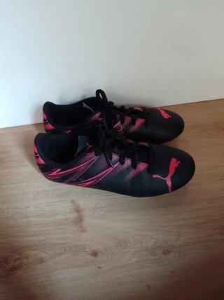 Zapatillas Puma Negras y Rosas
