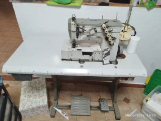 Máquina de coser recubridora industrial