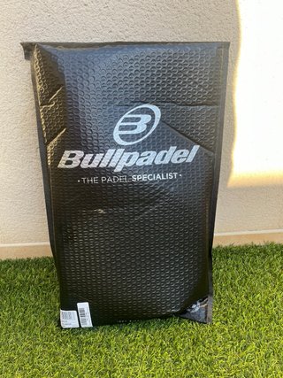Pala Bullpadel Hack 04 Nueva a estrenar