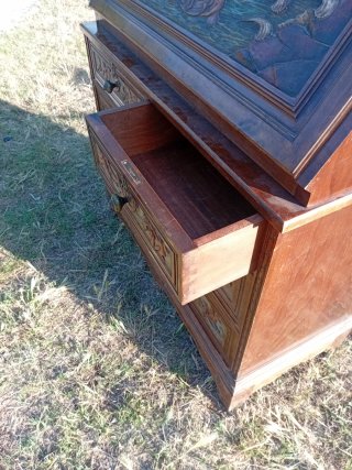 Burot escritorio vintage con pintura