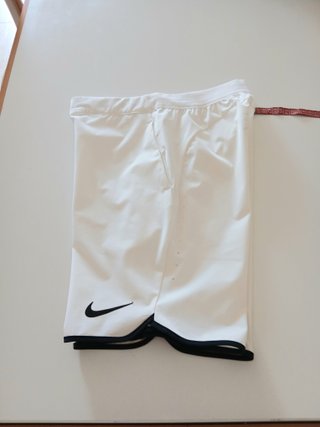Pantalón corto deportivo Nike blanco