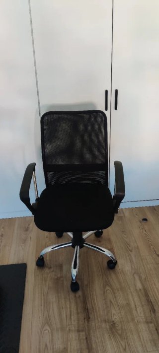 Silla de oficina ergonómica reclinable