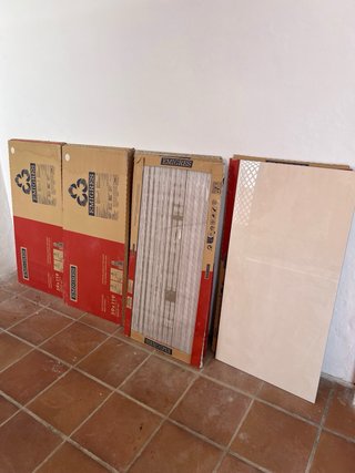 Suelo porcelánico pulido beige 13,90 m2