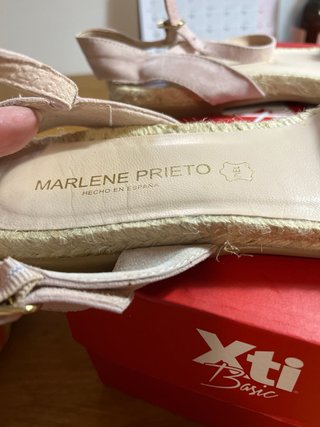 Sandalias Beige y Rosa con Flecos