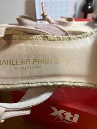Sandalias Beige y Rosa con Flecos