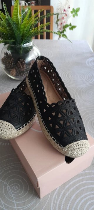 Sandalias negras verano