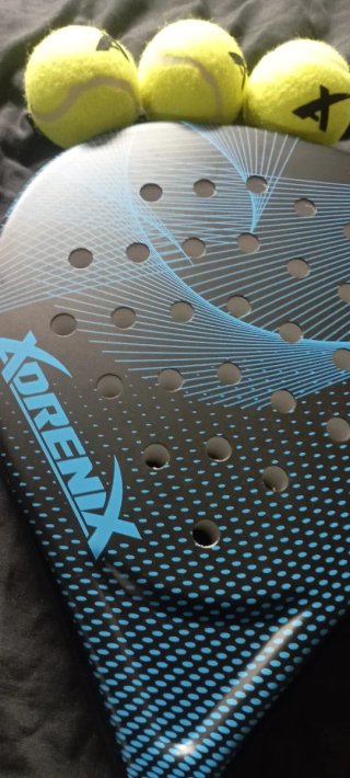 Raqueta Padel XORENIX + 3 Bolas