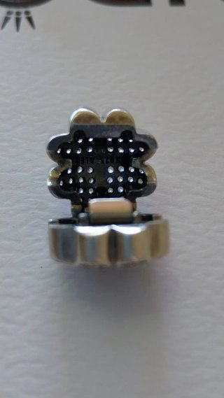 Charm Clip Pandora Corazones Circonitas