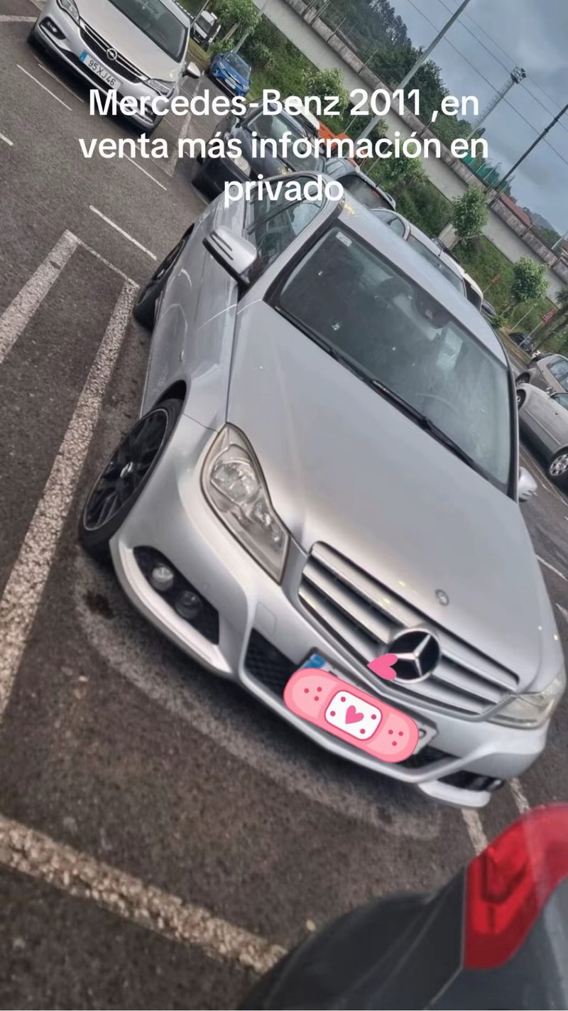 Mercedes-Benz Clase R 2011 - foto 1