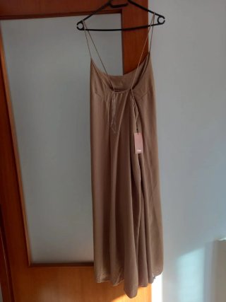 Vestido beige tirantes