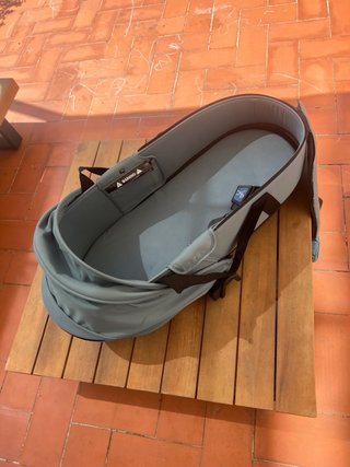 Capazo Stokke Yoyo (con adaptadores)