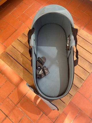 Capazo Stokke Yoyo (con adaptadores)