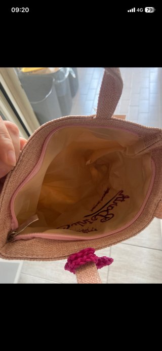 Borsa mare beige con fiore giallo