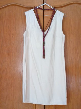 Lote 2 vestiti Mango beige e rosso (con etichetta)