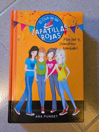 "El Club de las zapatillas rojas" Libro 13