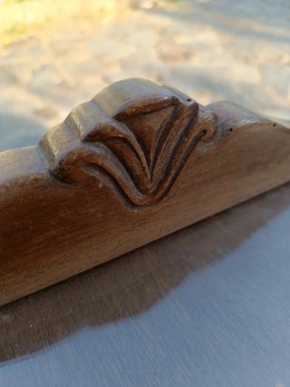Comodini antichi in legno e vetro