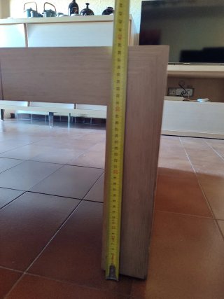 Mesa de centro de madera y cristal