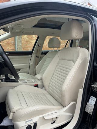 Volkswagen Passat 2017 por 380€/mes