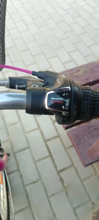 Bicicleta l Btwin rosa con cesta 6 cambios