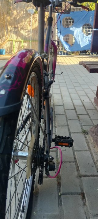 Bicicleta l Btwin rosa con cesta 6 cambios