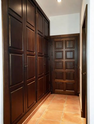 Carpintero, ventanas, puertas, armarios