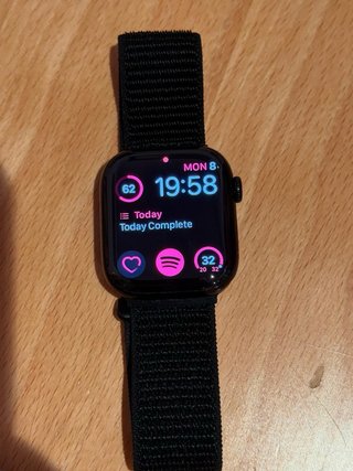 Apple Watch Series 11 GPS 42mm Aluminio