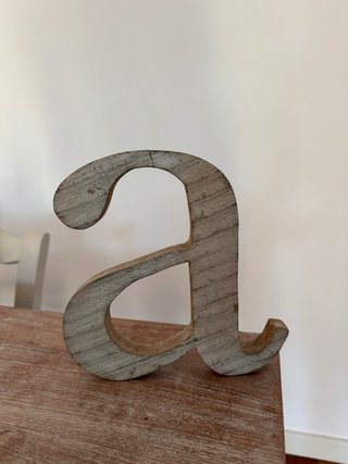 Letra A de madera decorativa del Mercantic