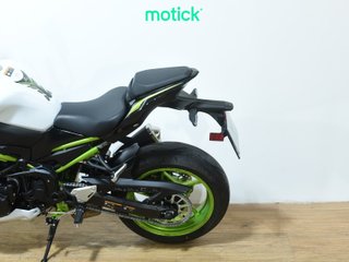 KAWASAKI Z 900 (FULL)