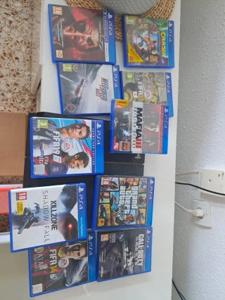 Console PS4 (PlayStation 4) Nera
