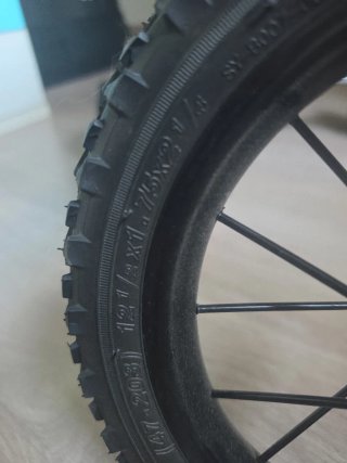 Bici infantil con ruedines