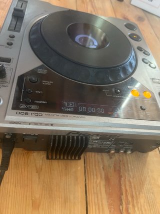 2 Pioneer CDJ-800 MK1