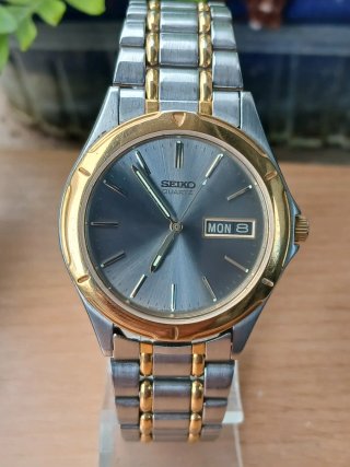 Reloj Seiko 7N43-6A09 Cuarzo Dorado/Plateado