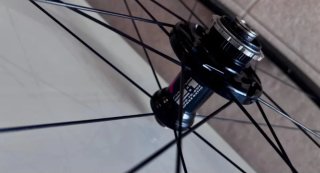 RUEDAS CARBONO FULCRUM RACING QUATTRO DB
