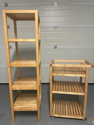 Estantería de madera