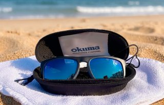 Gafas de sol polarizadas Okuma negras y azules