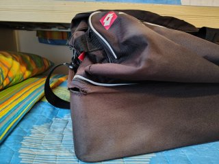 Borsa sportiva Lotto nera